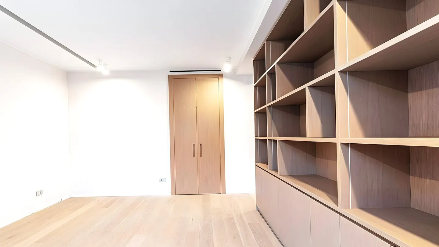 Mobiliario a medida y acabados de un proyecto de interiorismo en una casa de Vilanova del Vallès